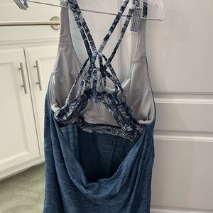 Lululemon build in bra tank blue size 6